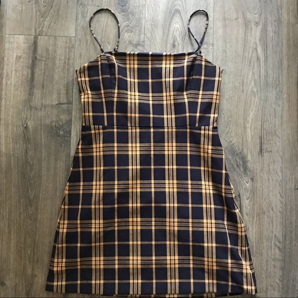 Wilfred Dresses & Skirts - Aritzia Wilfred Plaid Mini Dress